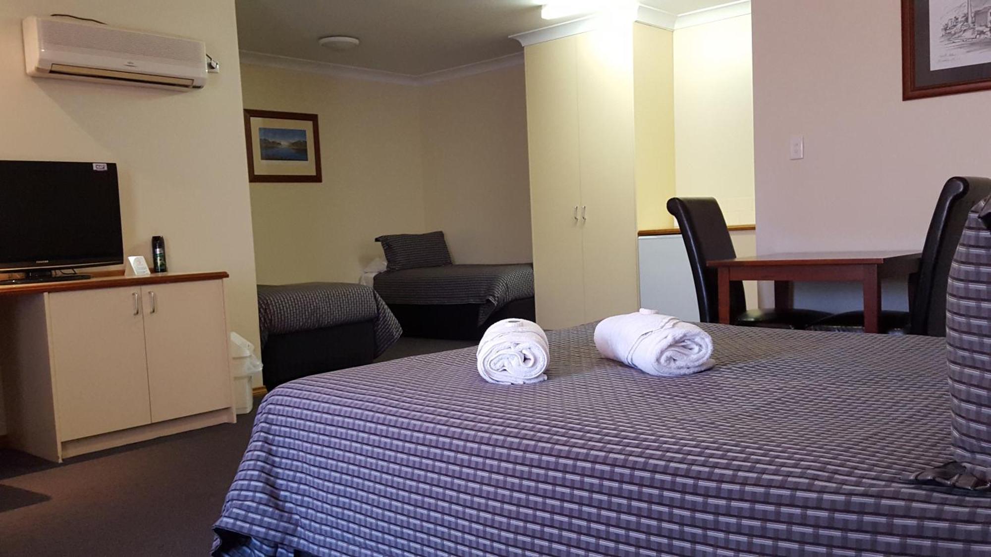 Gateway Motor Inn - Self Check-In Broken Hill Ngoại thất bức ảnh