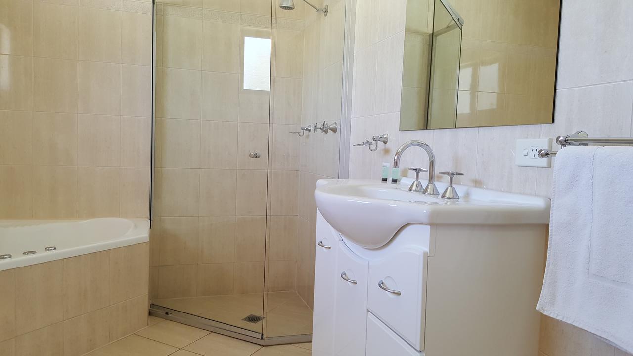 Gateway Motor Inn - Self Check-In Broken Hill Ngoại thất bức ảnh